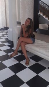 Living in Colombia fro under 2k per month
